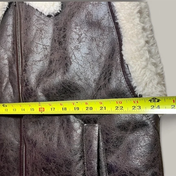 Offline by Aerie Cream & Brown Teddy Vest Jacket nwt large - Picture 9 of 11